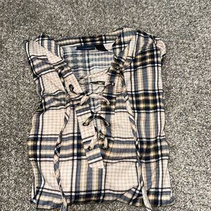 Day trip buckle shirt